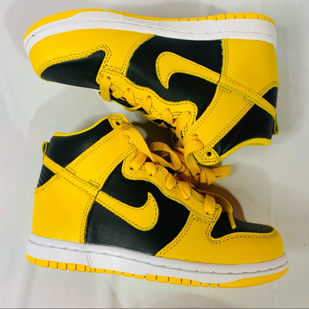 Nike Dunk High Varsity Maize PS